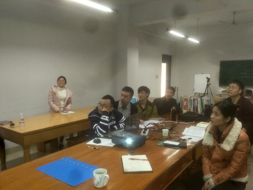 内部交流..jpg 内部交流..jpg